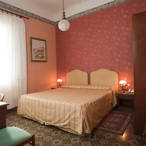 https://hotel-beatrice.it-tuscanyhotel.com