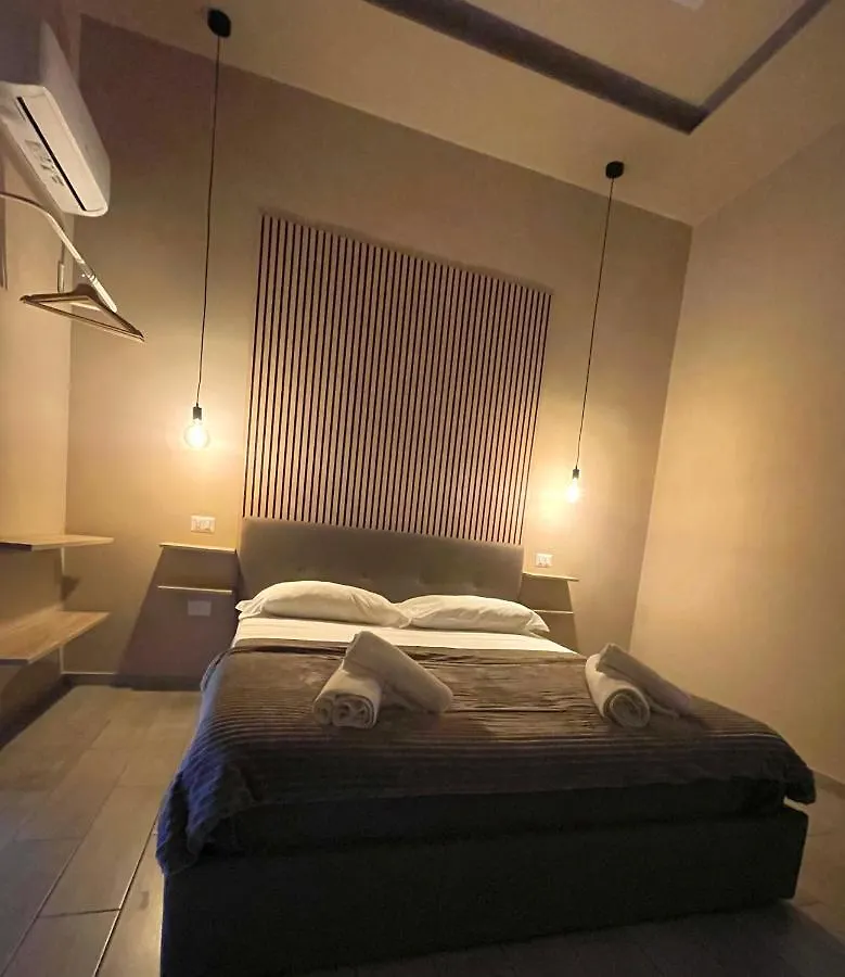 Valentine'S House Bed & Breakfast Naples Italy